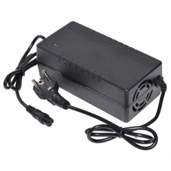Incarcator Li-ion 67,2V 3Ah inteligent pentru vehicule