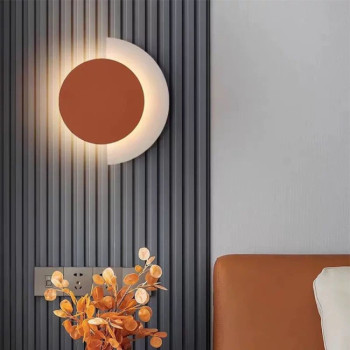 Aplica LED portocalie cu trei functii