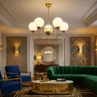 Candelabru auriu cu 5 brațe, design elegant, pentru living și dining