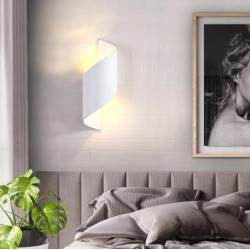Aplica perete exterior LED 10W IP65 lumina calda 900lm