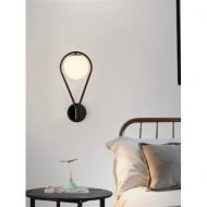 Aplica neagra picatura cu glob alb mat dulie E27