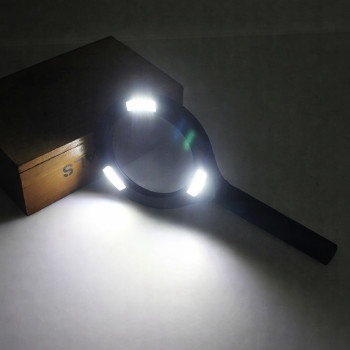 Lupa cu lumina a 3 leduri COB 3W 250 lumeni MG-3W250