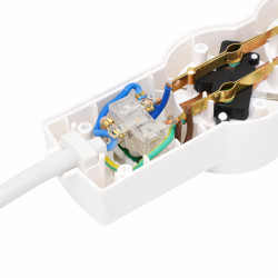 Prelungitor electric cu intrerupator 3 prize 3m