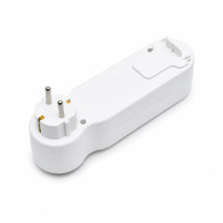 Triplu stecher cu intrerupator si protectie copii, 3 prize, 16A